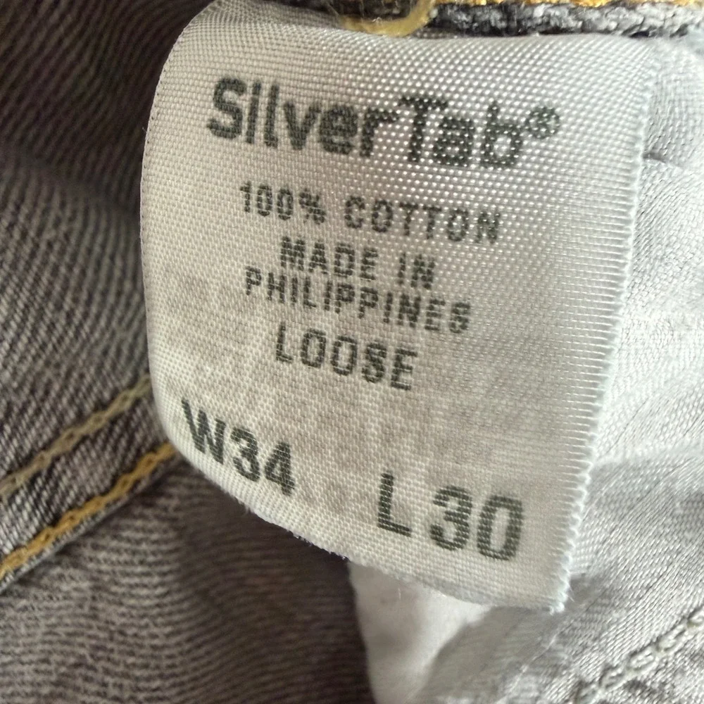 Vintage Levis SilverTab Loose Fit Jeans Men 34x30 Gray Distressed Y2K Baggy Wide